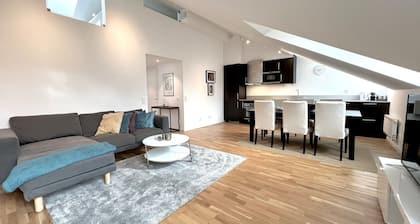 Elegant Apartment in the Heart of the City