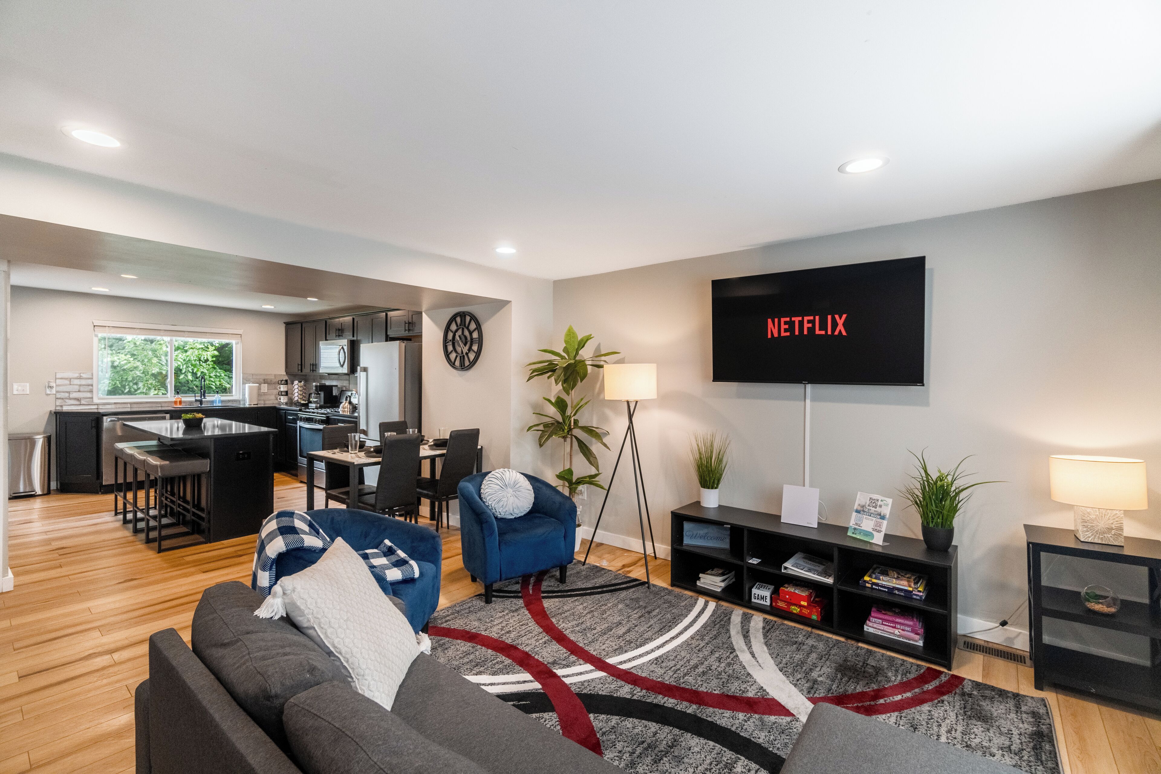 3 Bed Townhouse / Near North Shore Stadiums