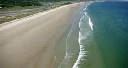 Luxury Suite walk to Ogunquit Foot Bridge Beach lounge by the Heated Indoor Pool