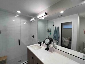 Bathroom - New Build-Rooftop Patio-Walk to Mile High Stadium (Denver)