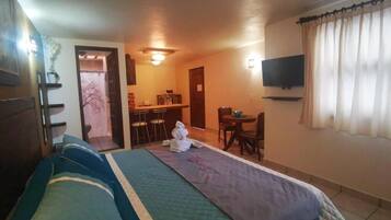 1 bedroom, iron/ironing board, free WiFi