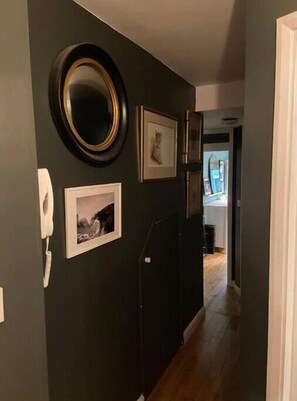 Interior - 3 min from Hampstead Heath, 1 bedroom garden flat (London)