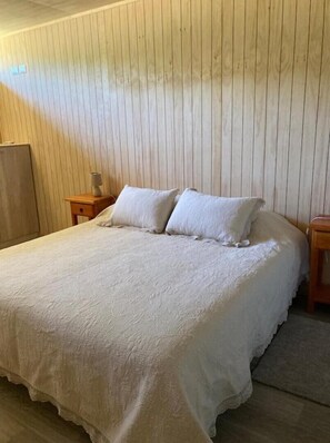 1 bedroom, Internet, bed sheets - Moderna, Acogedora y con río (Pucon)