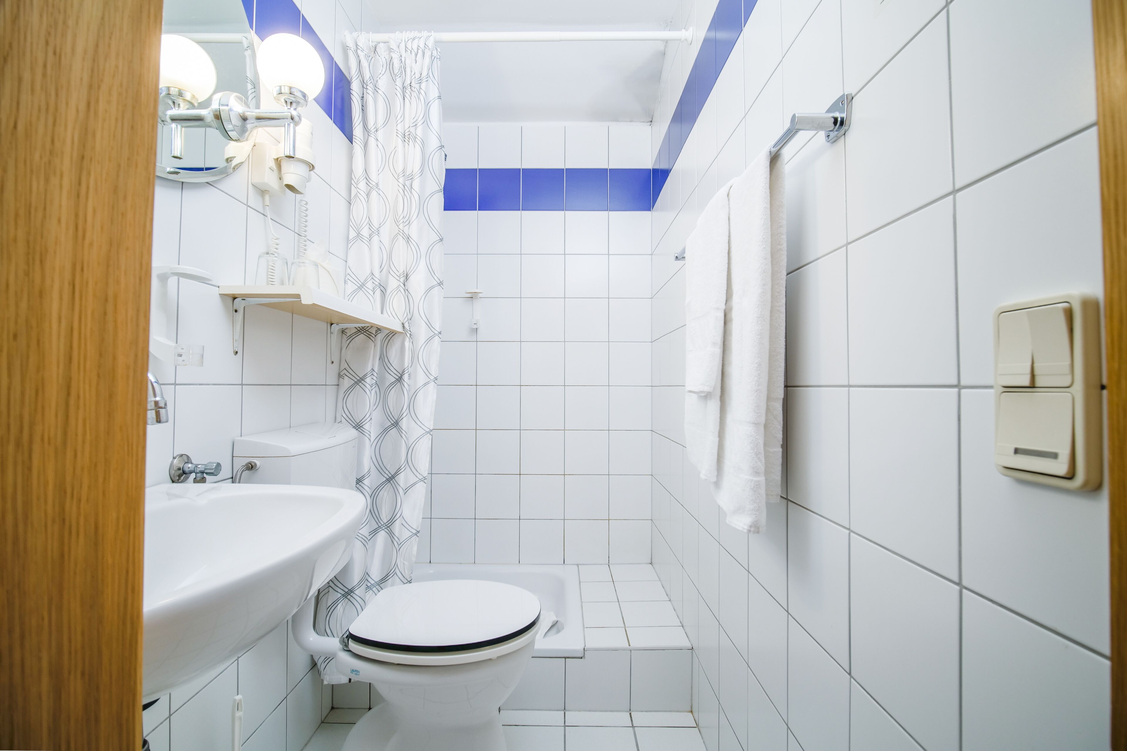 Classic Double Room | Bathroom | Hair dryer