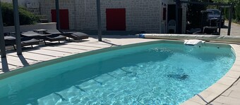 La maison des Lavandes en Drôme provençale parmi les lavandes et les vignes