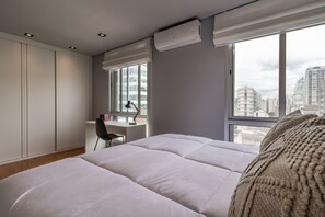 2 quartos, ferros/tábuas de passar roupa, Wi-Fi de cortesia