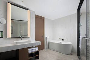 Bathroom - Hampton BY Hilton Beijing Bird's Nest (Beijing)