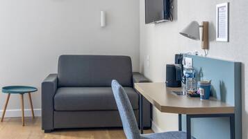 Superior Room, 1 Queen Bed with Sofa bed | Room amenity