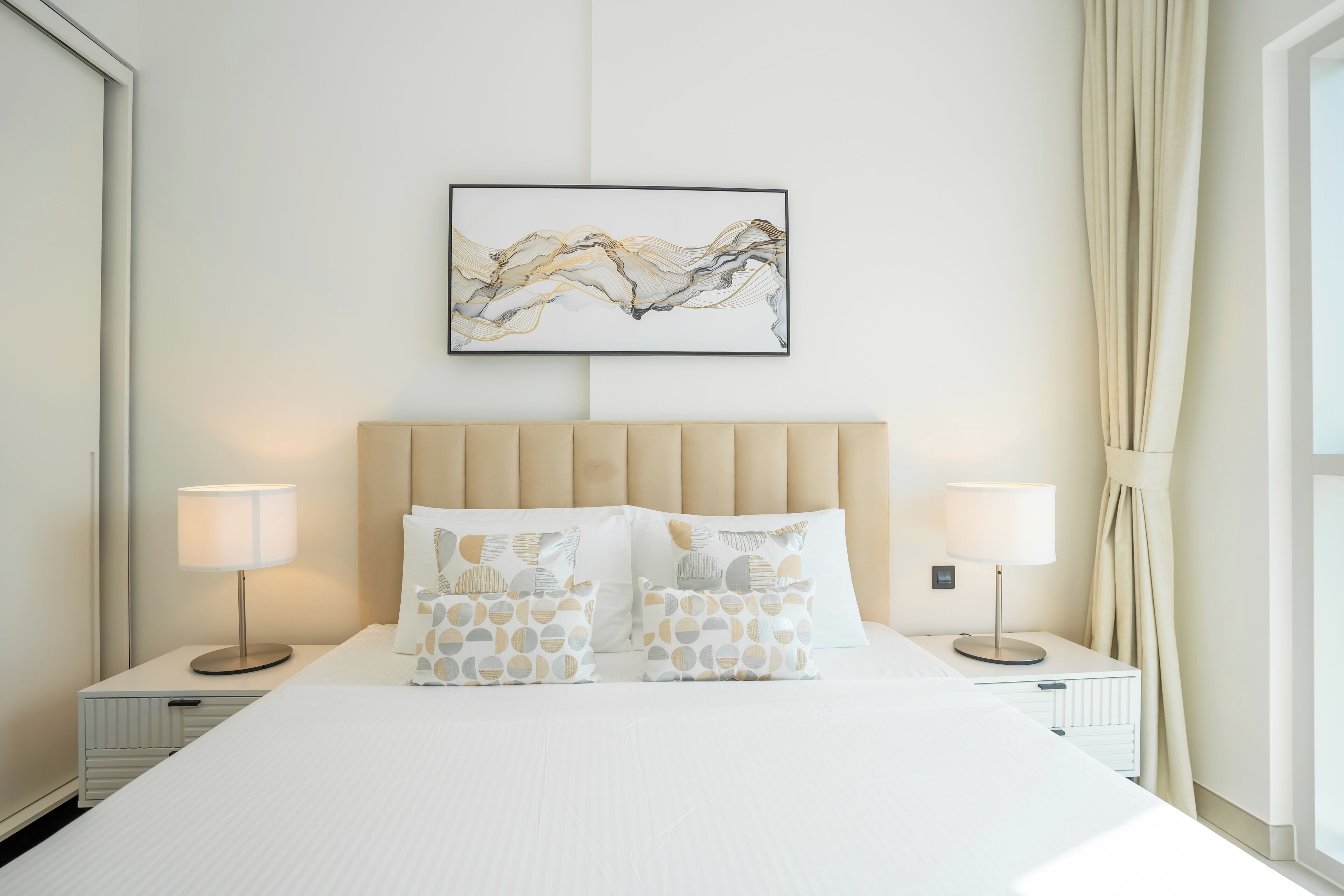 2 عدّة غرف نوم وواي فاي مجانًا وملاءات أسرّة