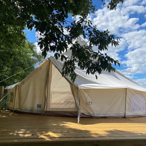 Wine Country Bell Tent w/ King Bed