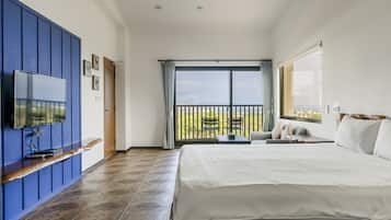Habitación Deluxe doble, balcón, vistas al mar | Cortinas opacas, wifi gratis, ropa de cama