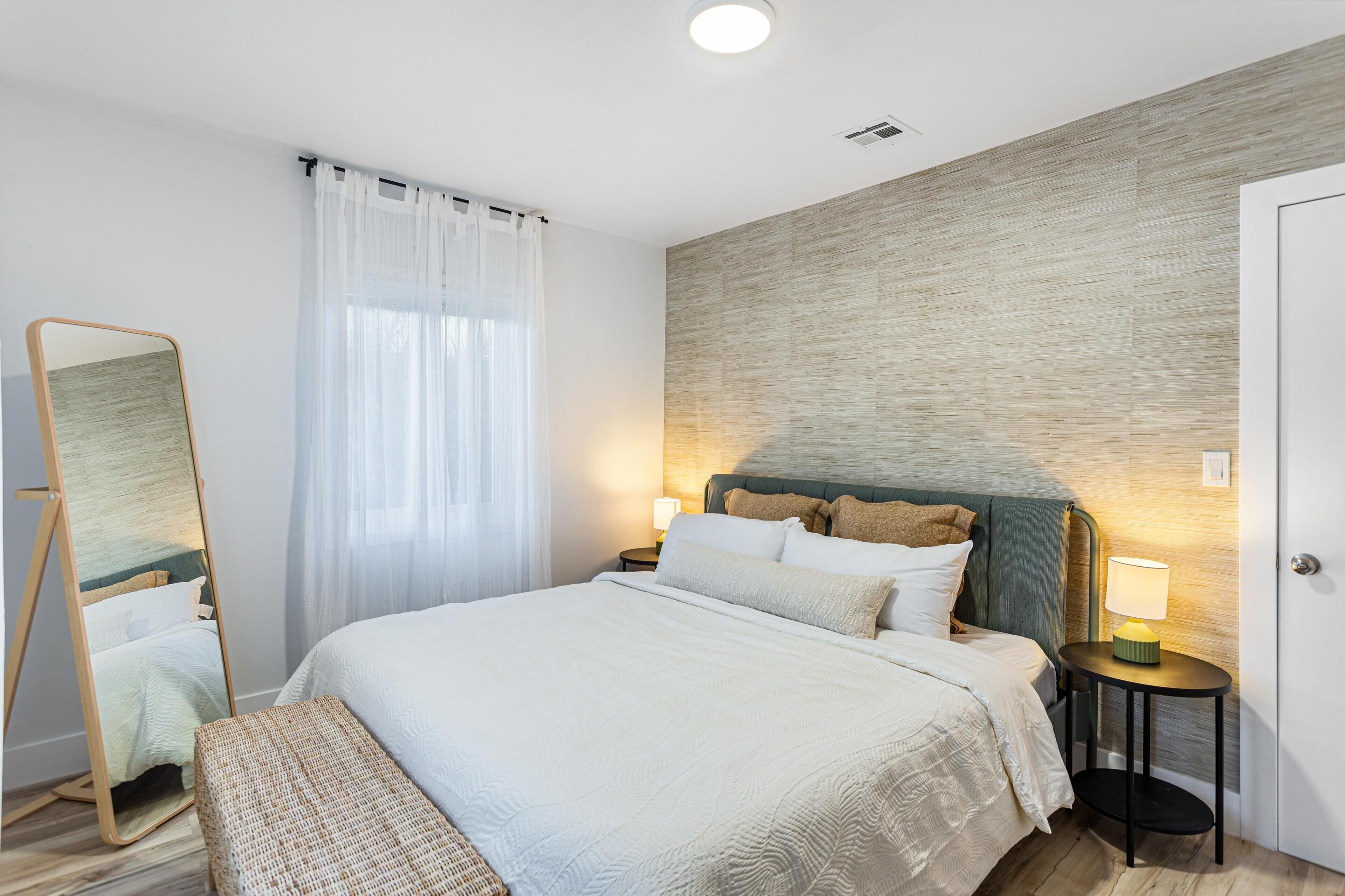 4 bedrooms, iron/ironing board, free WiFi, bed sheets