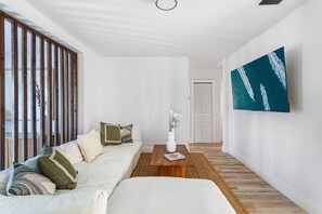 4 habitaciones, tabla de planchar con plancha y wifi gratis 