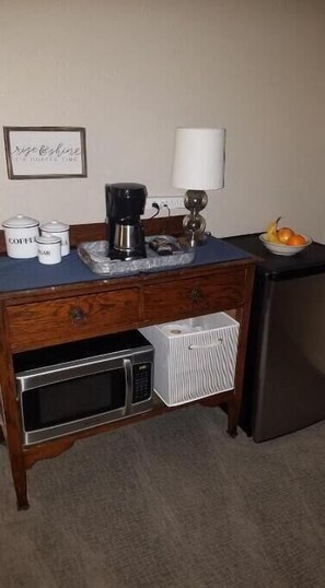 Interior - A Peaceful, Quiet, Mountain View Room
 (Payson)