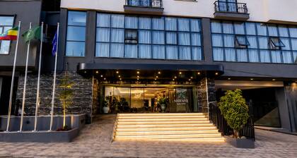 Shitaye Suite Hotel