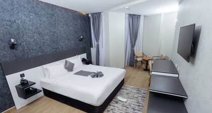 Shitaye Suite Hotel