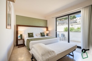 Minibar, caja de seguridad en la habitación, escritorio y wifi gratis