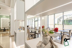 Desayuno buffet incluido todos los días