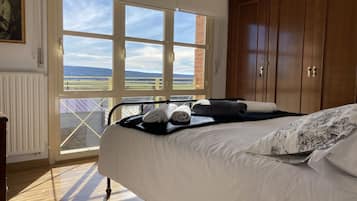 5 chambres, fer et planche Ă repasser, Wi-Fi, draps fournis
