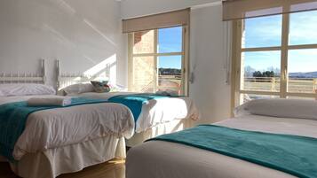 5 slaapkamers, een strijkplank/strijkijzer, wifi, beddengoed