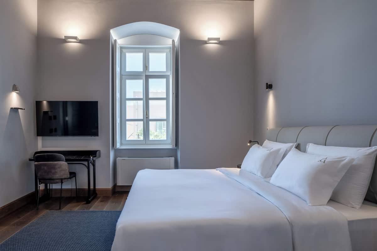 Centurion Junior Suite | 1 bedroom, Frette Italian sheets, premium bedding, down comforters