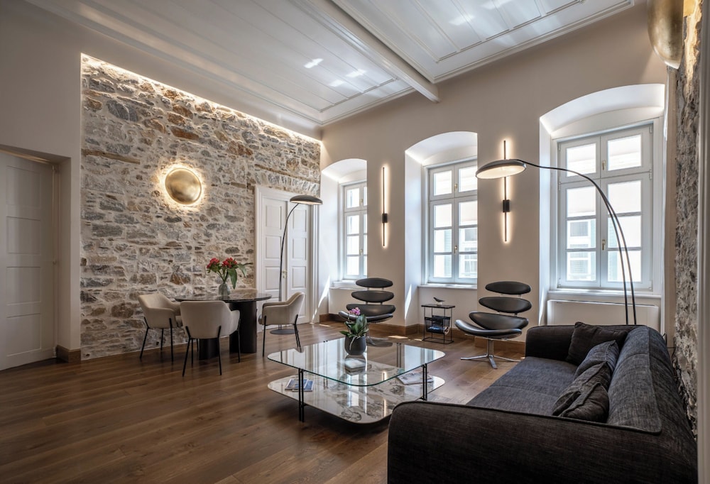 Argini Syros by null