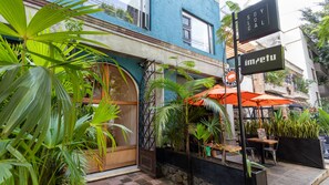 Front of property - Soy Local Primavera  (Medellín)