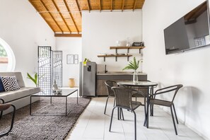 Duplex (302) | Private kitchenette - Soy Local Primavera  (Medellín)