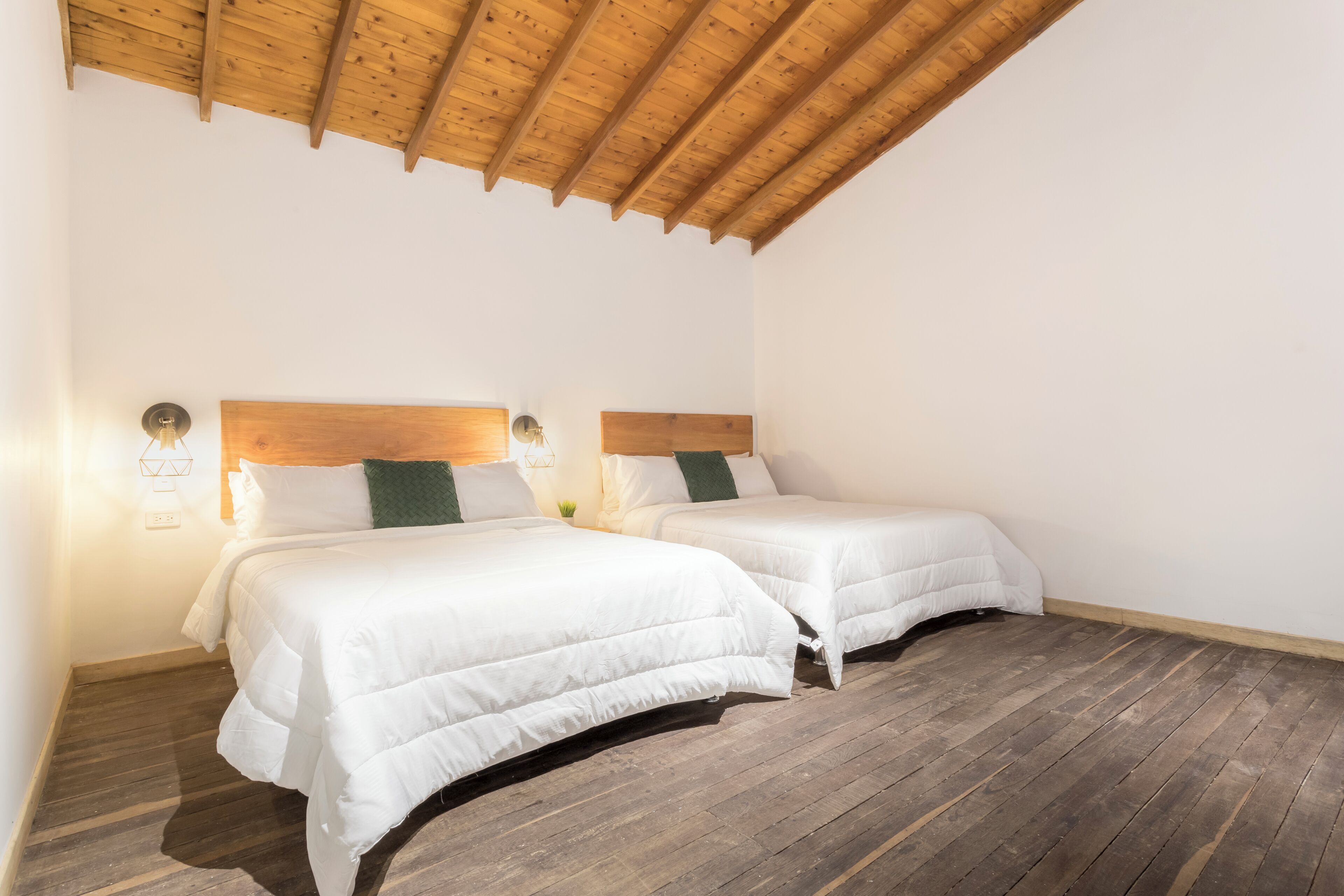 Apartment (Mezzanine 303) | Living area | Smart TV