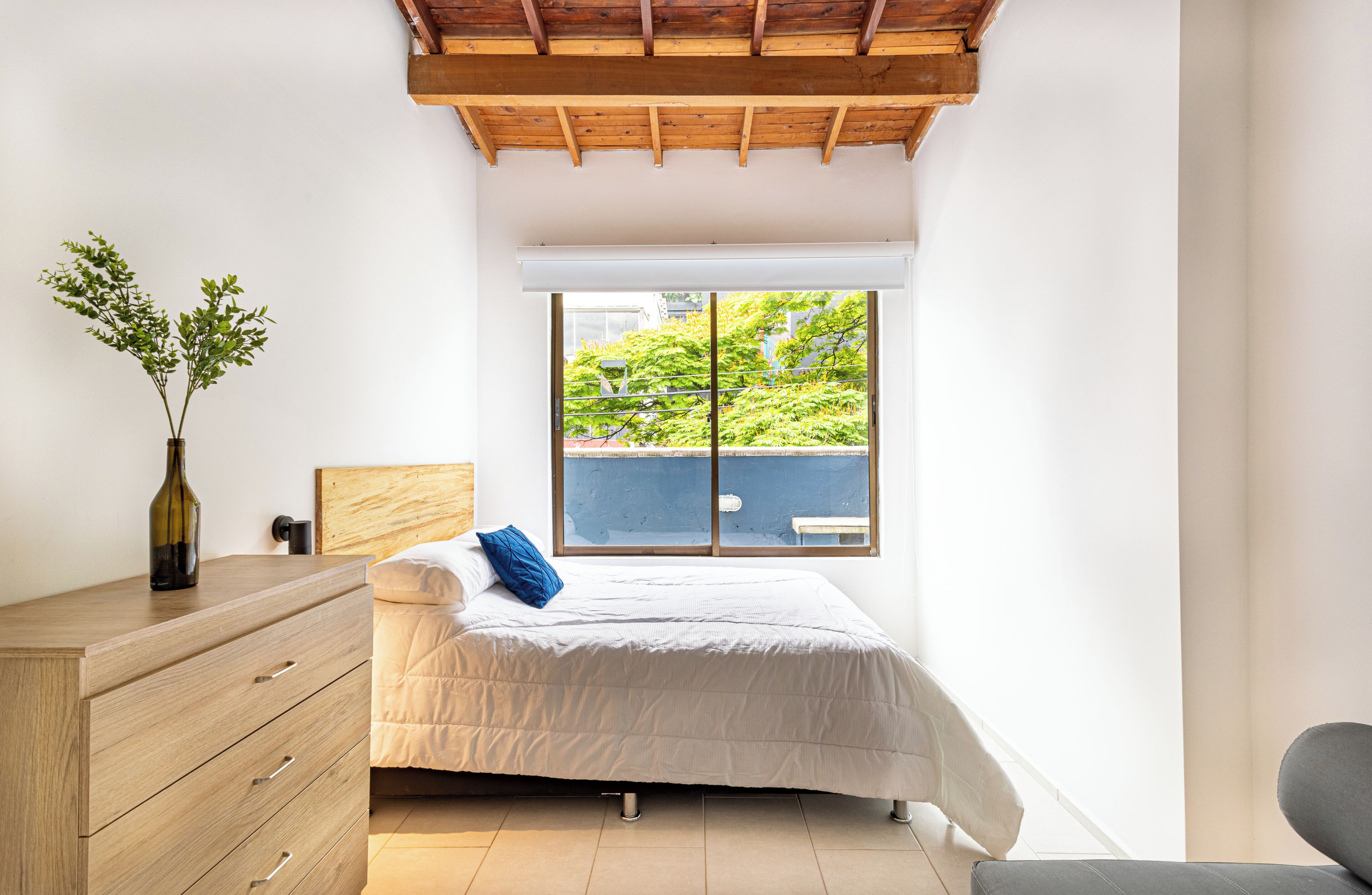Apartment, 2 Bedrooms | Living area | Smart TV