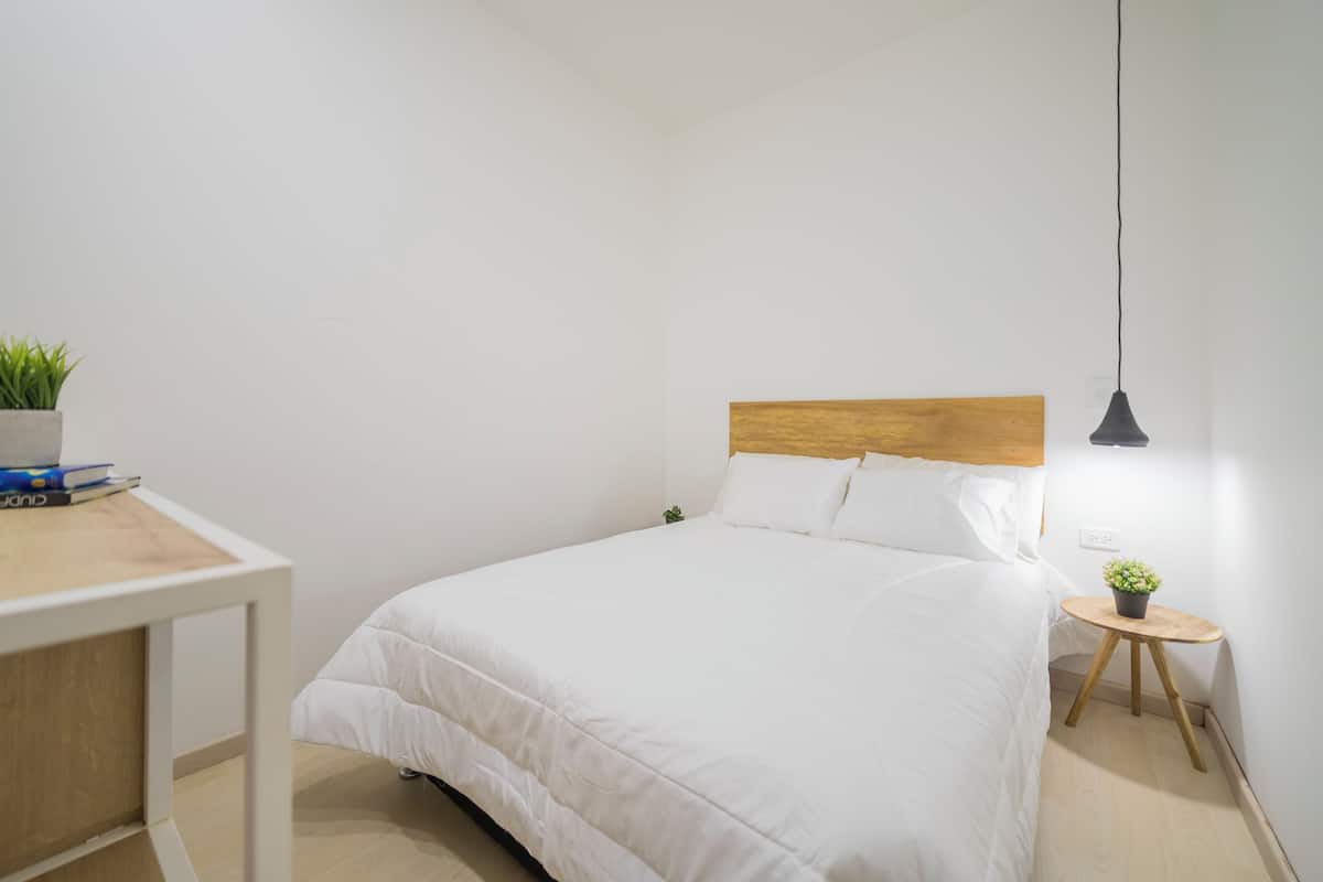Apartment, 2 Bedrooms (204) | Living area