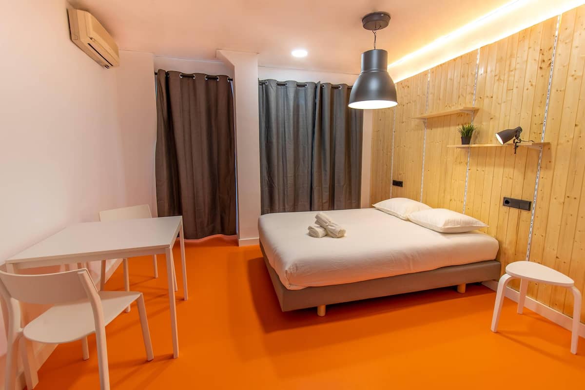 Chambre Double | Fer et planche à repasser, Wi-Fi gratuit
