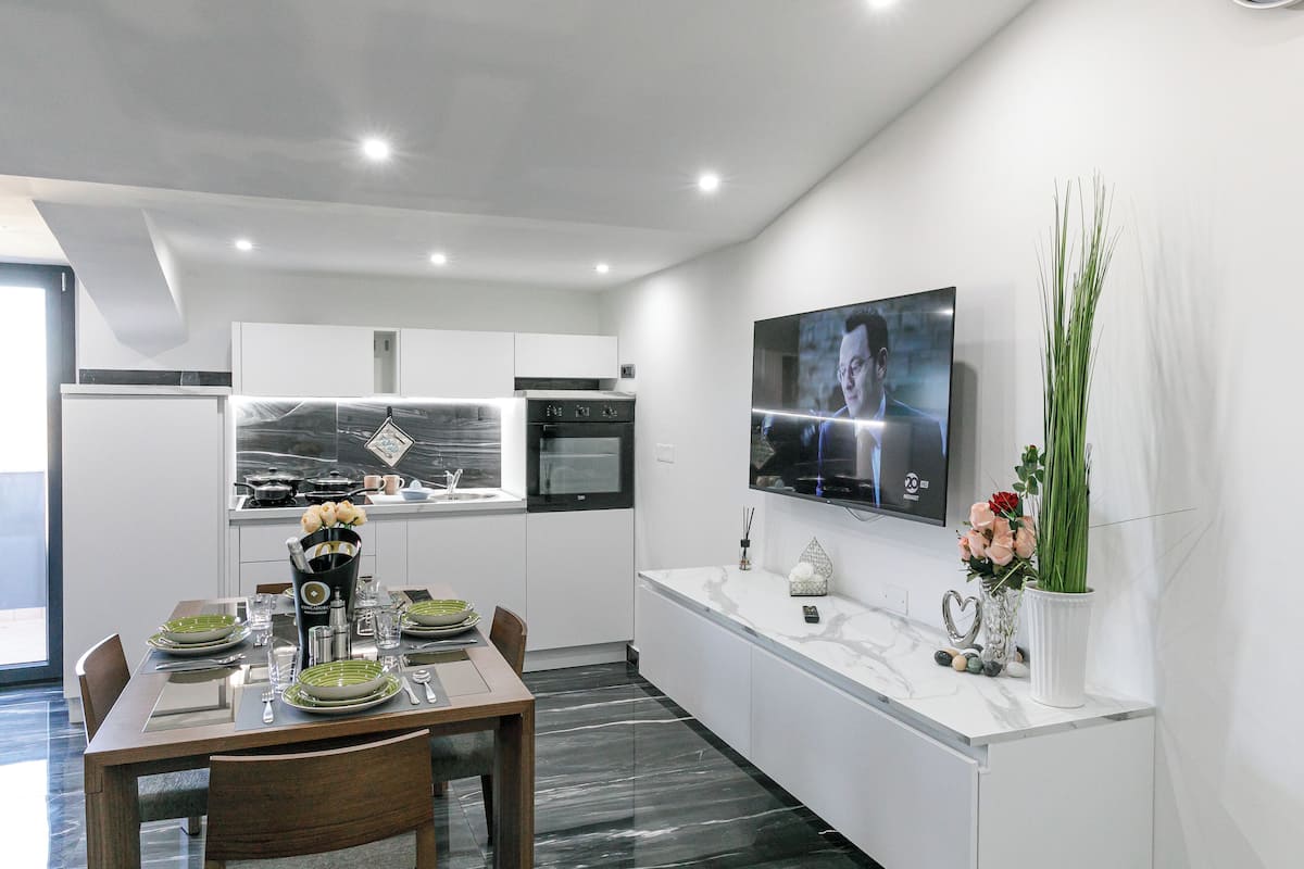 Departamento (Interno 18) | Cocina privada | Refrigerador con congelador, parrilla de estufa y lavavajillas