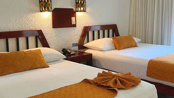 Comfort-Doppelzimmer | Schreibtisch, laptopgeeigneter Arbeitsplatz, Bügeleisen/Bügelbrett
