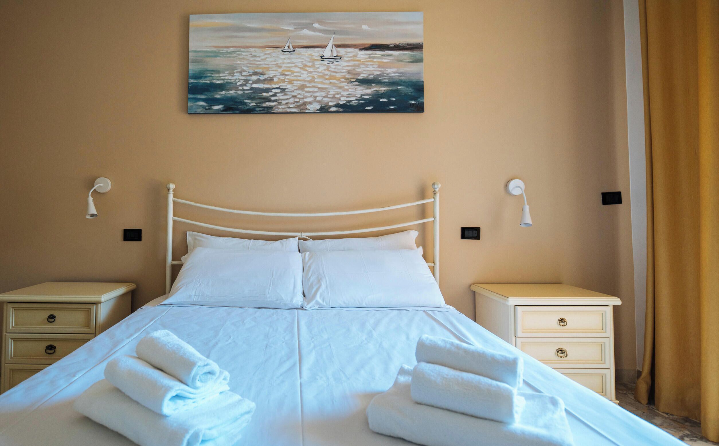 Apartment (2 Bedrooms) | Front of property