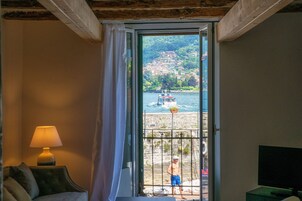 1 habitación, tabla de planchar con plancha y wifi gratis 