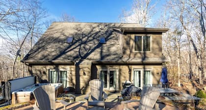 111 Hickory Springs in Wintergreen Resort