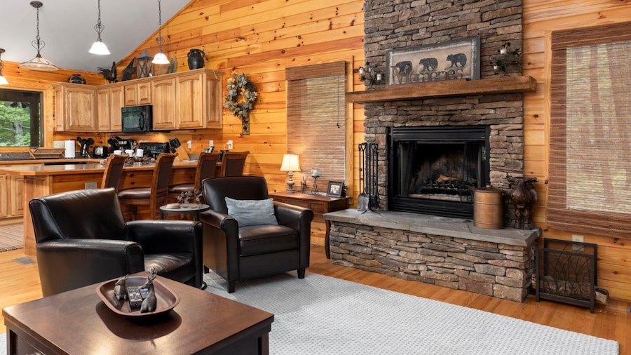 Retreat at Wintergreen Pool Access Grill