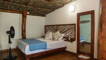 Chambre Triple, 1 lit double et 1 canapé-lit