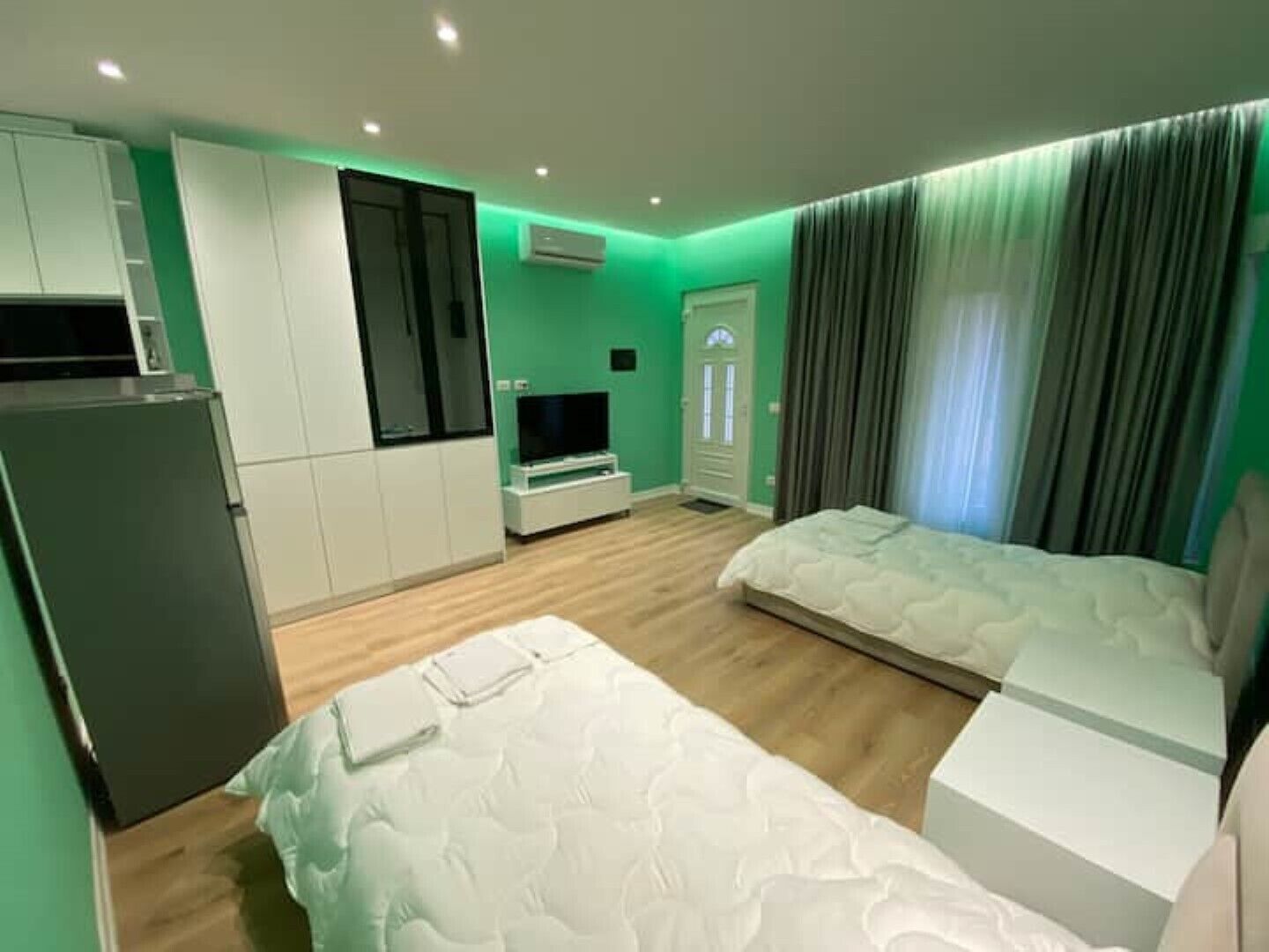 1 chambre, fer et planche à repasser, Wi-Fi gratuit, draps fournis