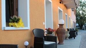 Unclassified image, 2 of 14, button - oldbeb.cesio (Cesiomaggiore)