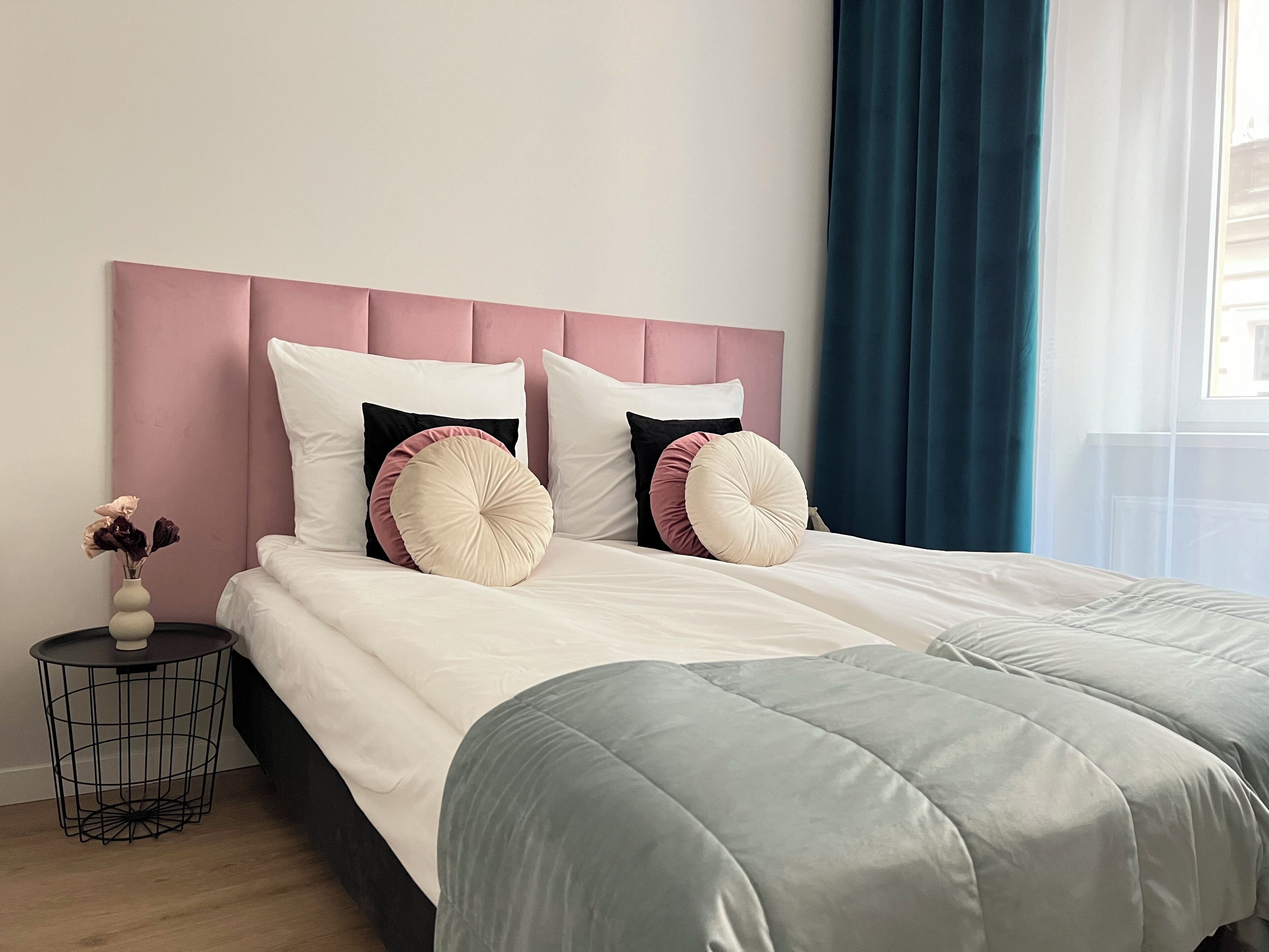Hypo-allergenic bedding available, blackout drapes