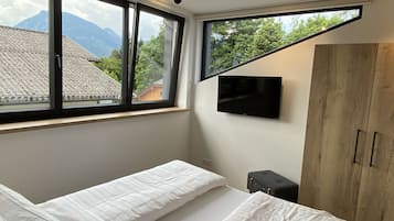 华丽公寓, 1 间卧室, 湖景 | 2 多间卧室、高档床上用品、加厚床垫、隔音