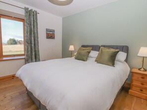 2 habitaciones, decoración personalizada y muebles diferentes 