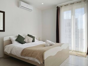 Apartment, 2 Bedrooms, Balcony, City View | 2 bedrooms, soundproofing - Los Arditos Duplex Penthouse Sliema (Sliema)