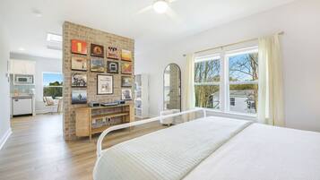 1 chambre, fer et planche à repasser, lit parapluie, Wi-Fi