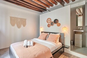 2 chambres, bureau, fer et planche à repasser, Wi-Fi gratuit