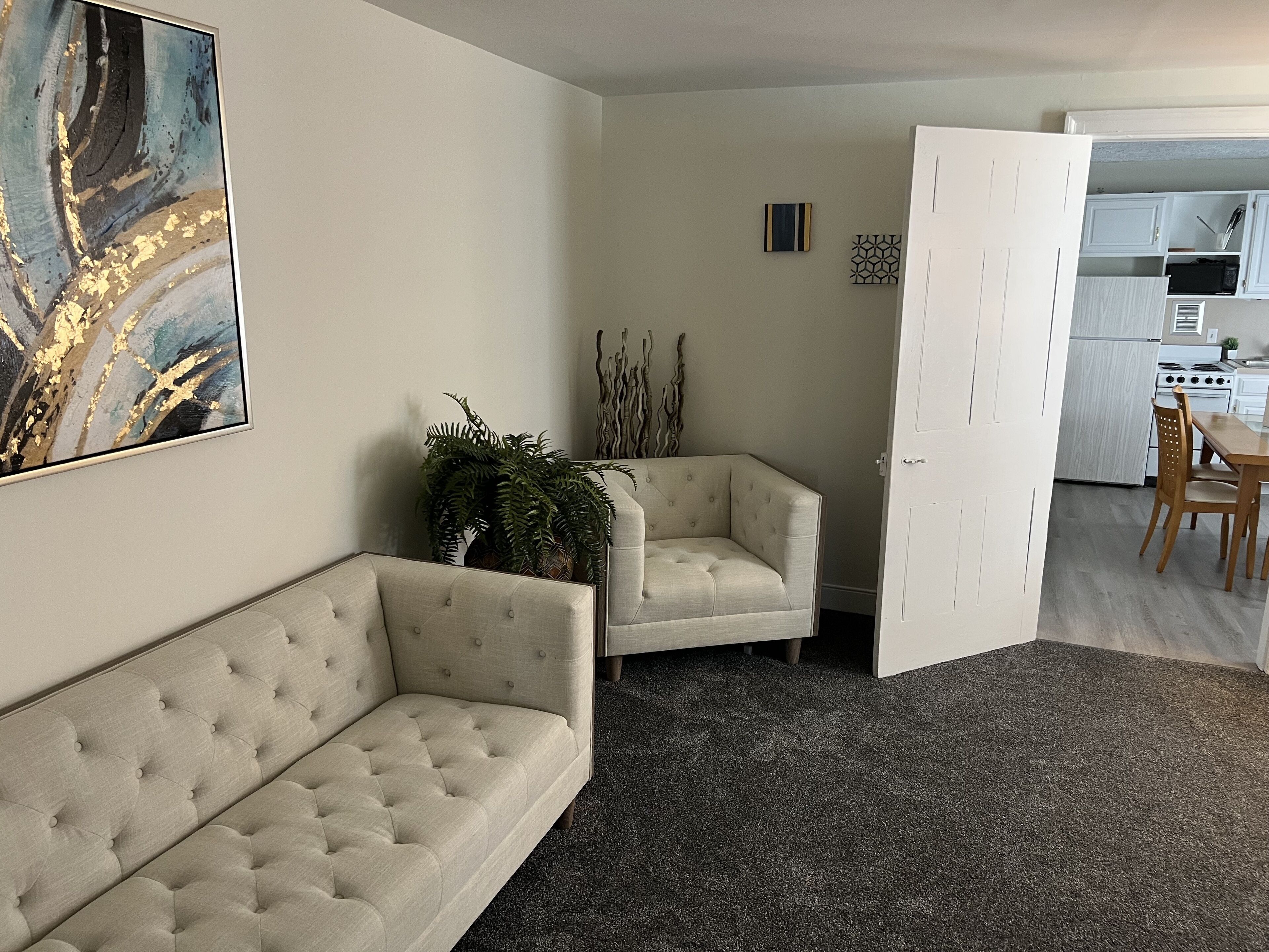 Cozy 2-bedroom apartment in Elizabethtown. Close to Hershey and Lancaster!