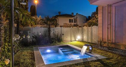 Luxury Lakefront Catullo with pool