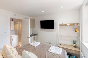 1 Schlafzimmer, Bügeleisen/Bügelbrett, WLAN, Bettwäsche